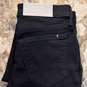 Everlane Women’s Skinny Black Jeans